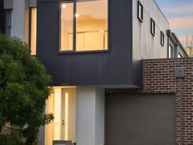 House for sale in Heidelberg Heights, Melbourne