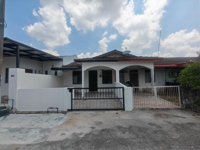 Terraced House for sale in Wellesley, Penang