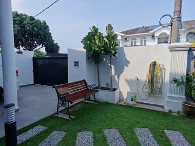 Terraced House for rent in Malaka