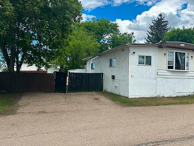 House for sale in Alberta