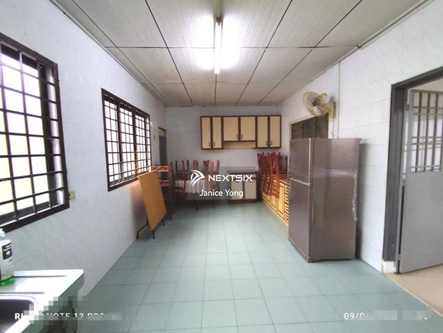 Warehouse for rent in Country Heights Damansara, Kuala Lumpur