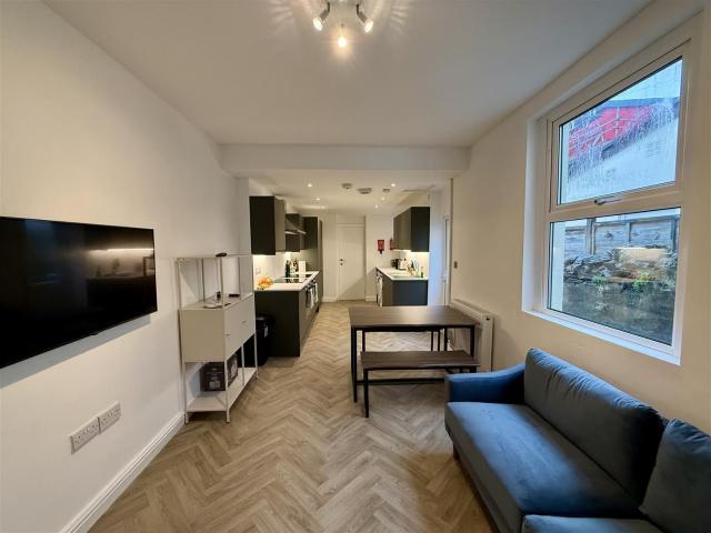House for rent in Plasnewydd, Cardiff