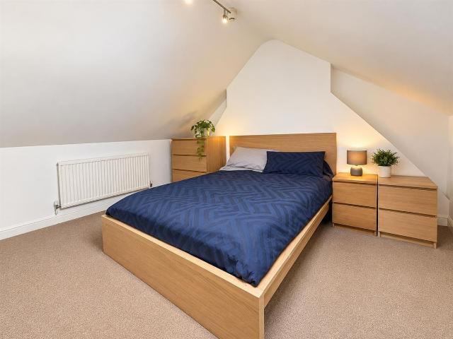 Apartment for rent in Plasnewydd, Falcon Lodge