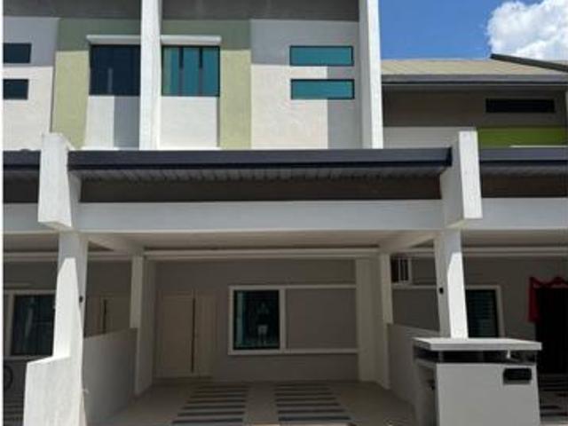 Townhouse for rent in Kuching