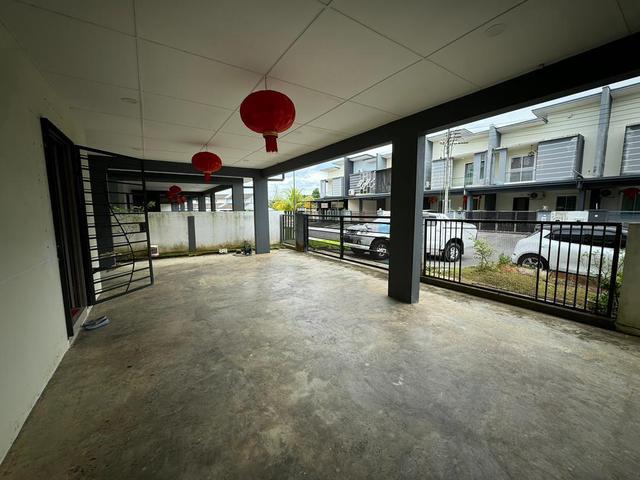 Terraced House for sale in Kuching, Bahagian Kuching