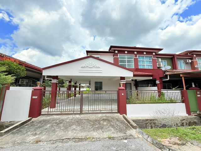 Terraced House for sale in Kuching