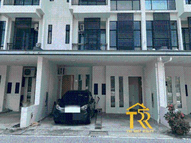 House for rent in Batu Kawa