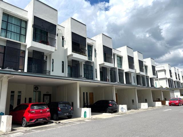 Townhouse for sale in Kuching