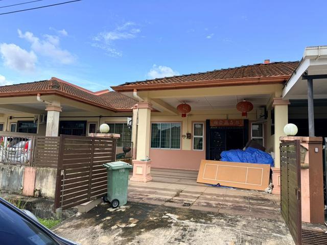 Terraced House for sale in Kuching