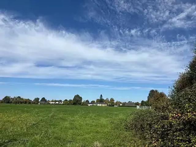Terrain vente à Résidence du Stade, Moyaux