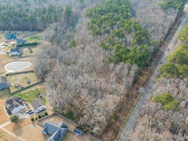 Land for sale in Moyock