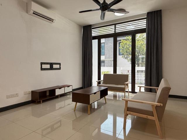 Terraced House for rent in Tanjong Sepat, Selangor