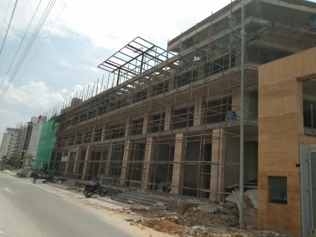 Commercial for sale in Hariana