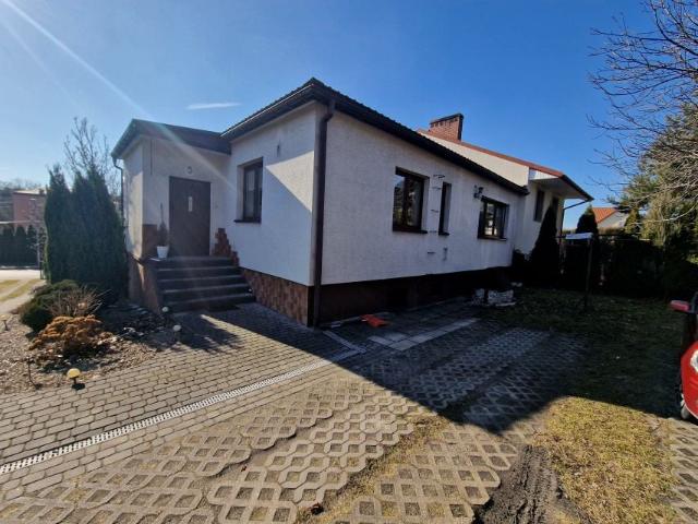 Dom na sprzedaż w Chmielnik, Świętokrzyskie