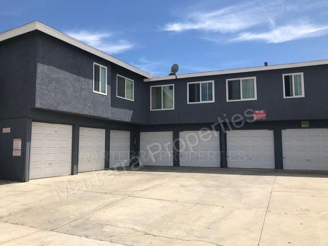 Apartment for rent in Costa Mesa, California