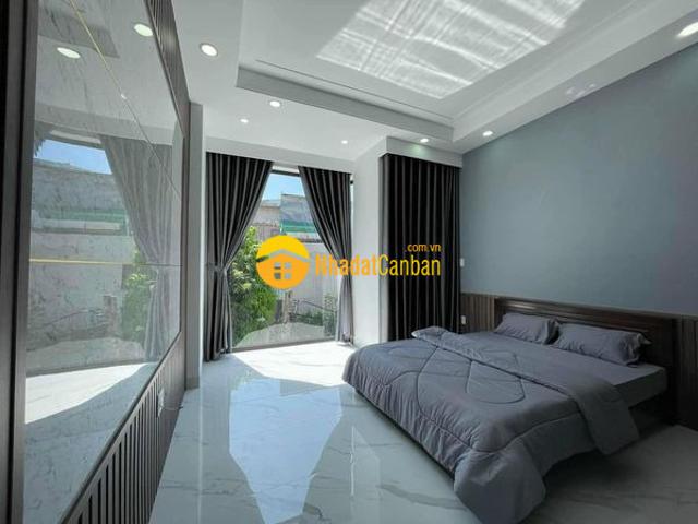 Nhà mặt phố bán tại Hồ Chí Minh