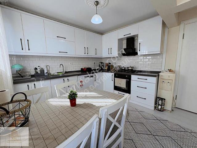 Buca, İzmir içerisinde satılık mülk