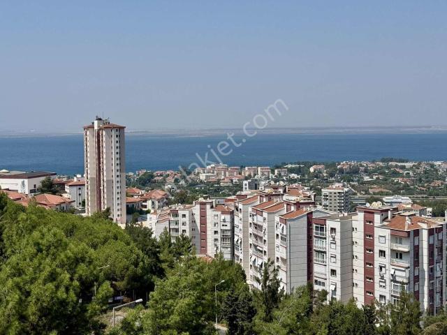 Huzur Mahallesi, Narlıdere içerisinde satılık mülk