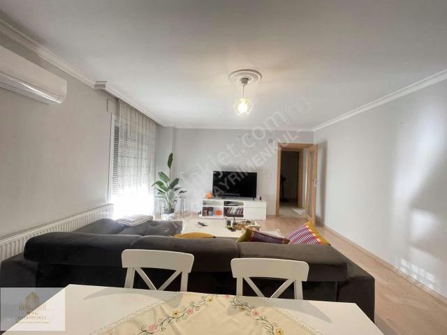 Bornova, İzmir içerisinde satılık mülk