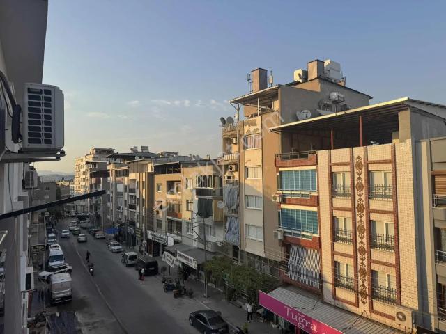 Buca, İzmir içerisinde satılık mülk