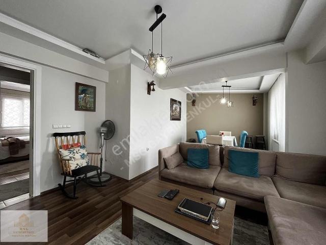 Karabağlar, İzmir içerisinde satılık mülk