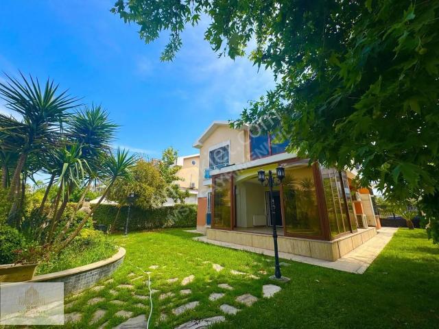 Bornova, İzmir içerisinde satılık Villa