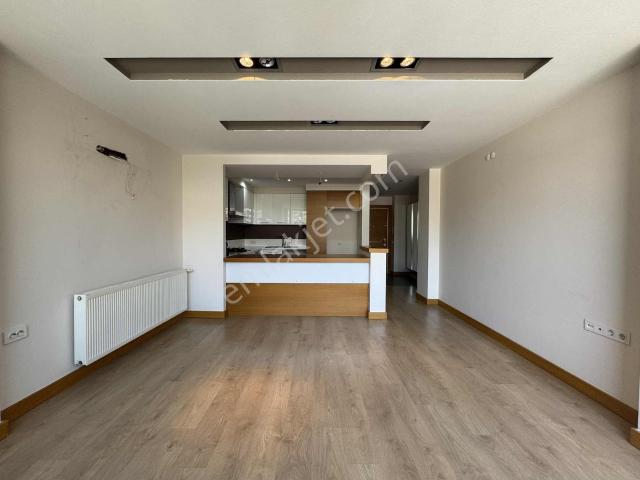 Karabağlar, İzmir içerisinde satılık mülk