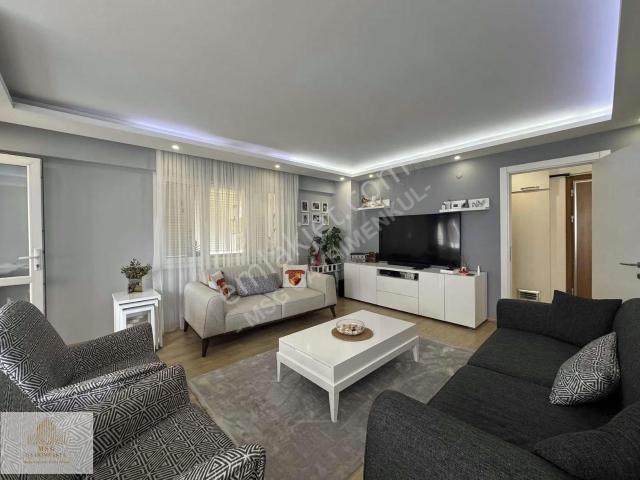 Konak, İzmir içerisinde satılık mülk