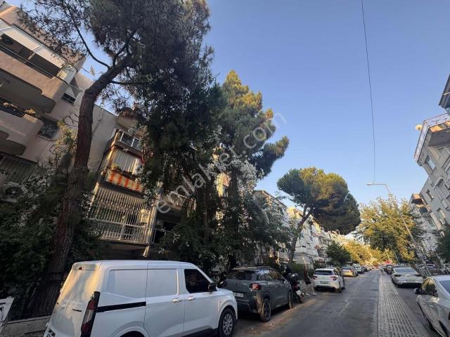 Karabağlar, İzmir içerisinde satılık mülk