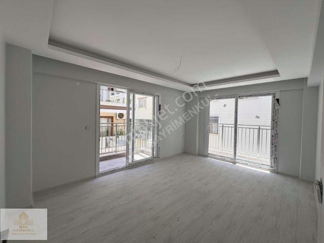 Konak, İzmir içerisinde satılık mülk