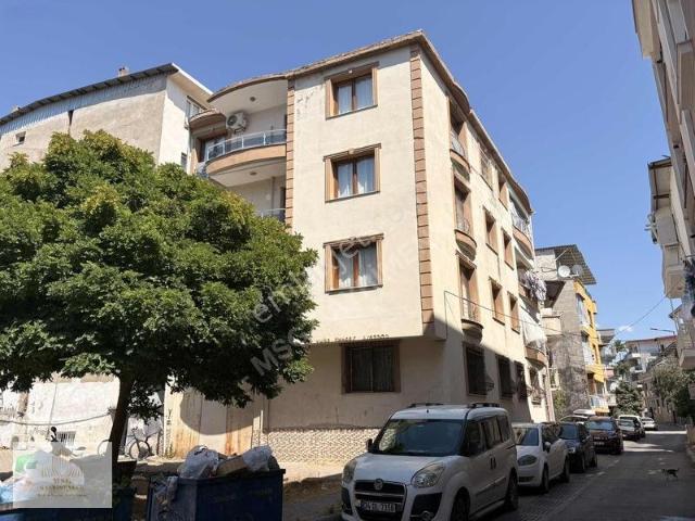 Buca, İzmir içerisinde satılık mülk