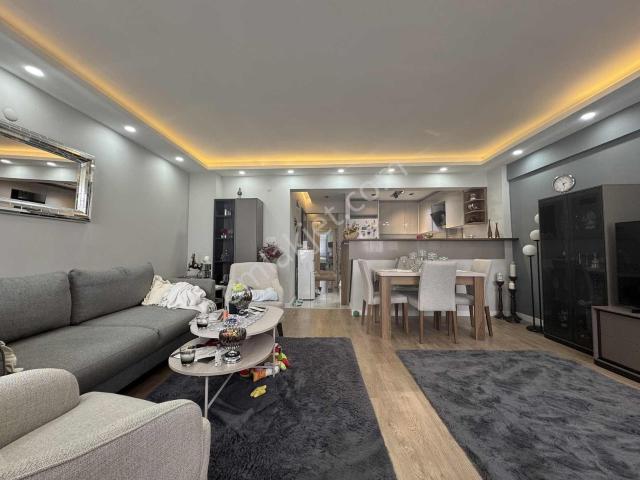Konak, İzmir içerisinde satılık mülk