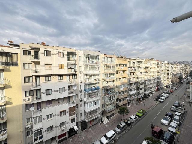 Konak, İzmir içerisinde satılık mülk