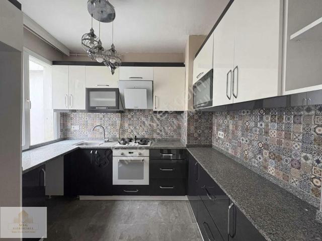 Konak, İzmir içerisinde satılık mülk
