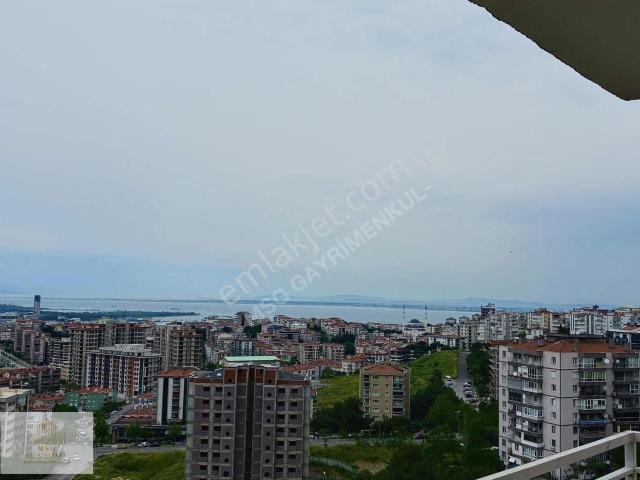 Karabağlar, İzmir içerisinde satılık mülk