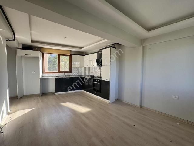 Karabağlar, İzmir içerisinde kiralık mülk