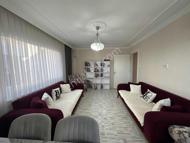 Karabağlar, İzmir içerisinde satılık mülk