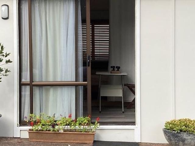 Apartment for rent in Saint Lukes, Albert-Eden