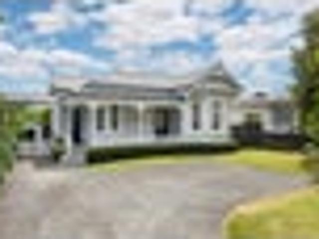 House for sale in Balmoral
