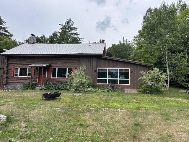 House for sale in Maine