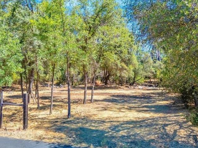 Land for sale in Sonora, California