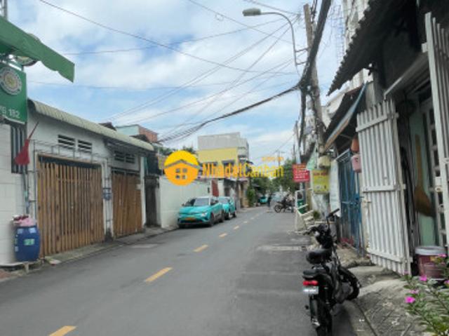 Nhà mặt phố bán