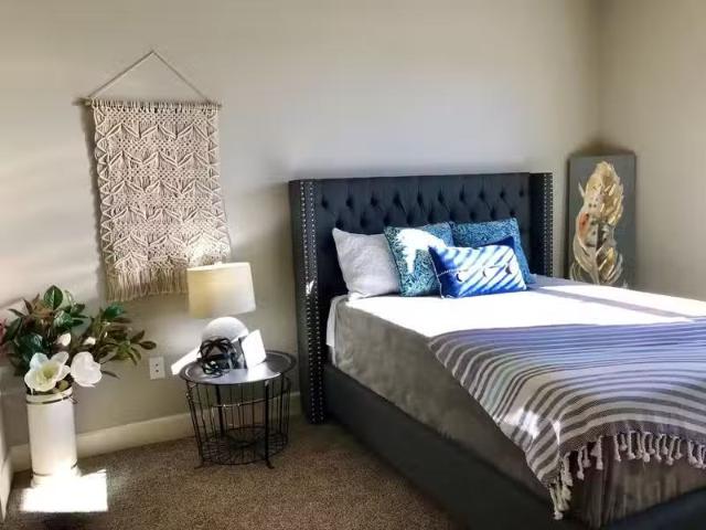 Condo for sale in Redmond