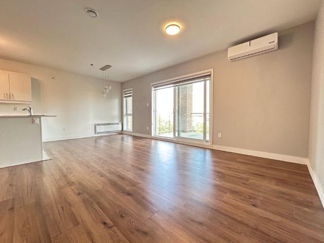 Apartment for rent in Sainte-dorothee, Quebec