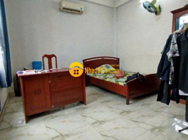 Nhà mặt phố bán