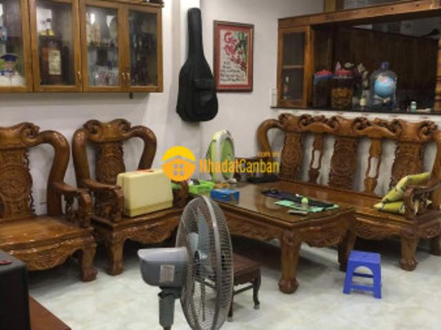 Nhà mặt phố bán