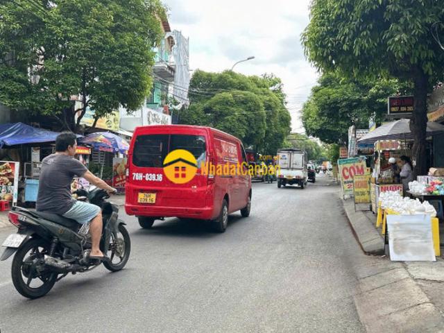Nhà mặt phố bán