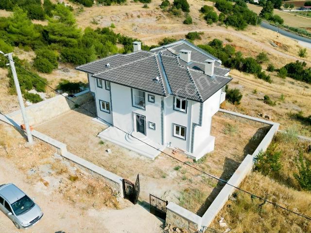 Yerkesik, Menteşe içerisinde satılık Villa