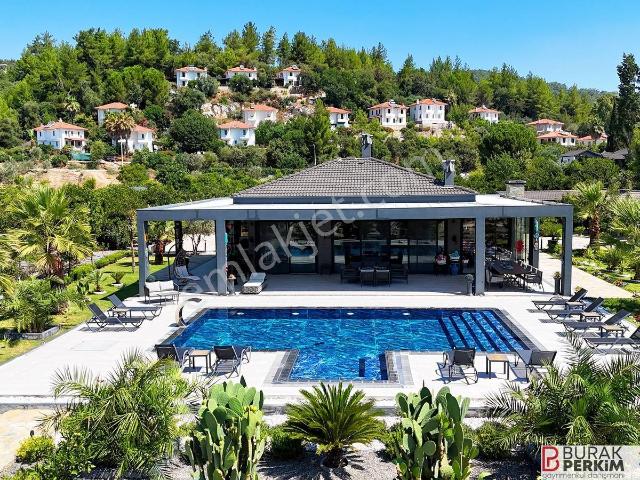 Çıtlık, Ula içerisinde satılık Villa
