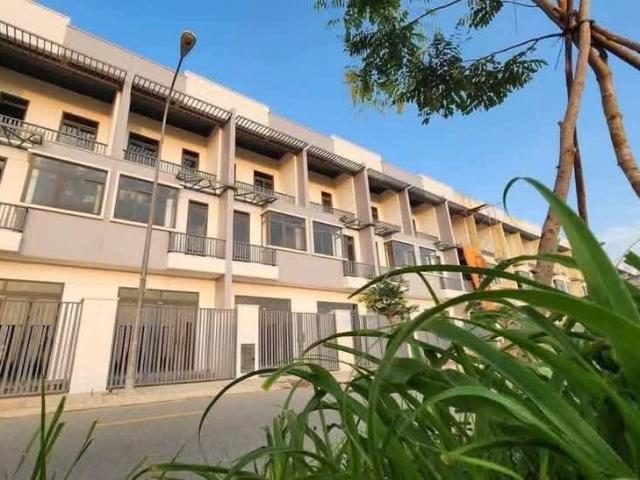 Nhà mặt phố bán tại Tây Ninh